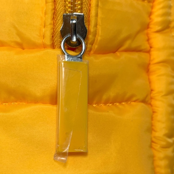 Sol de Janeiro Travel Cosmetic Make-up Bag with Zipper. - Picture 2 of 8